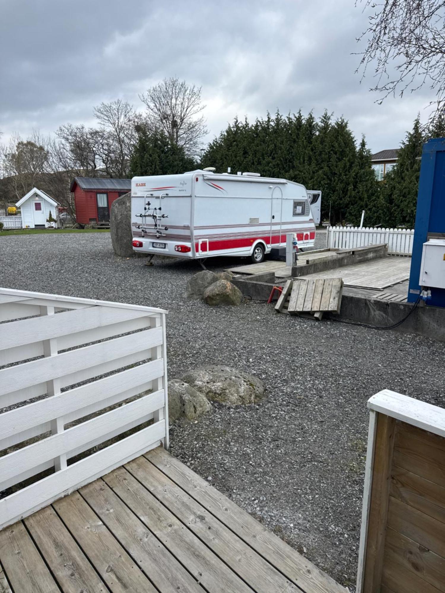 Sjoberg Hotell Og Ferie Leiligheter Østhusvik Esterno foto
